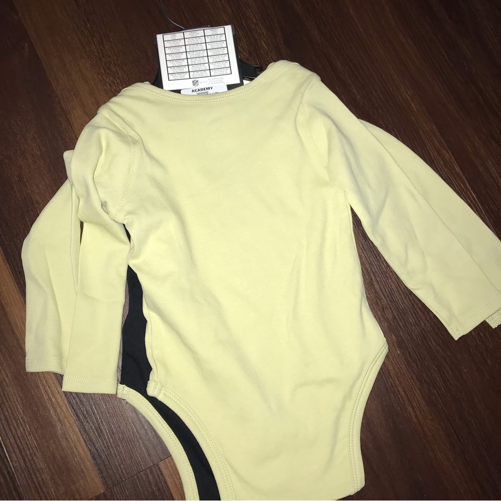 New Orleans Saints 2 Piece Creeper Onesie Set NWT - Picture 6 of 8